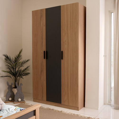 Dual-Tone Custom Wardrobe